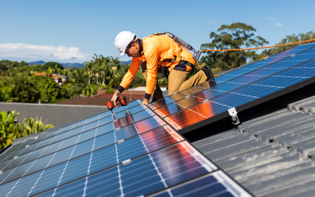 Les différents types d’autoconsommation solaire : Guide complet 2025