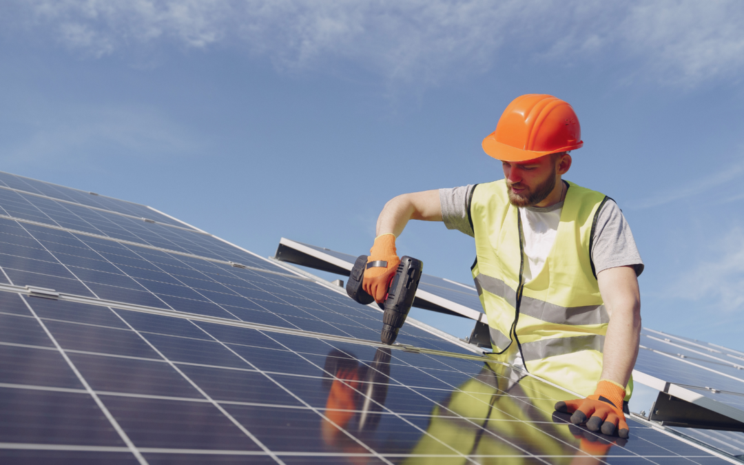 Les panneaux solaires & photovoltaïques : un investissement d’avenir